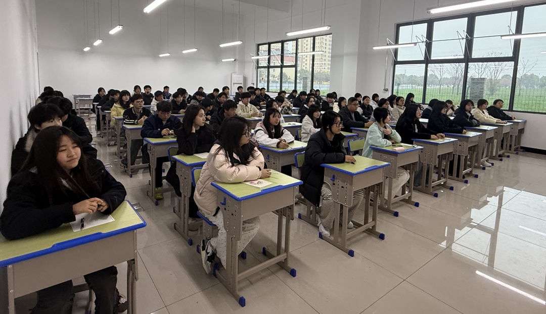 “最强大脑 团课争锋”巅峰对决圆满落幕!72名团学精英上演智慧交锋(图3)