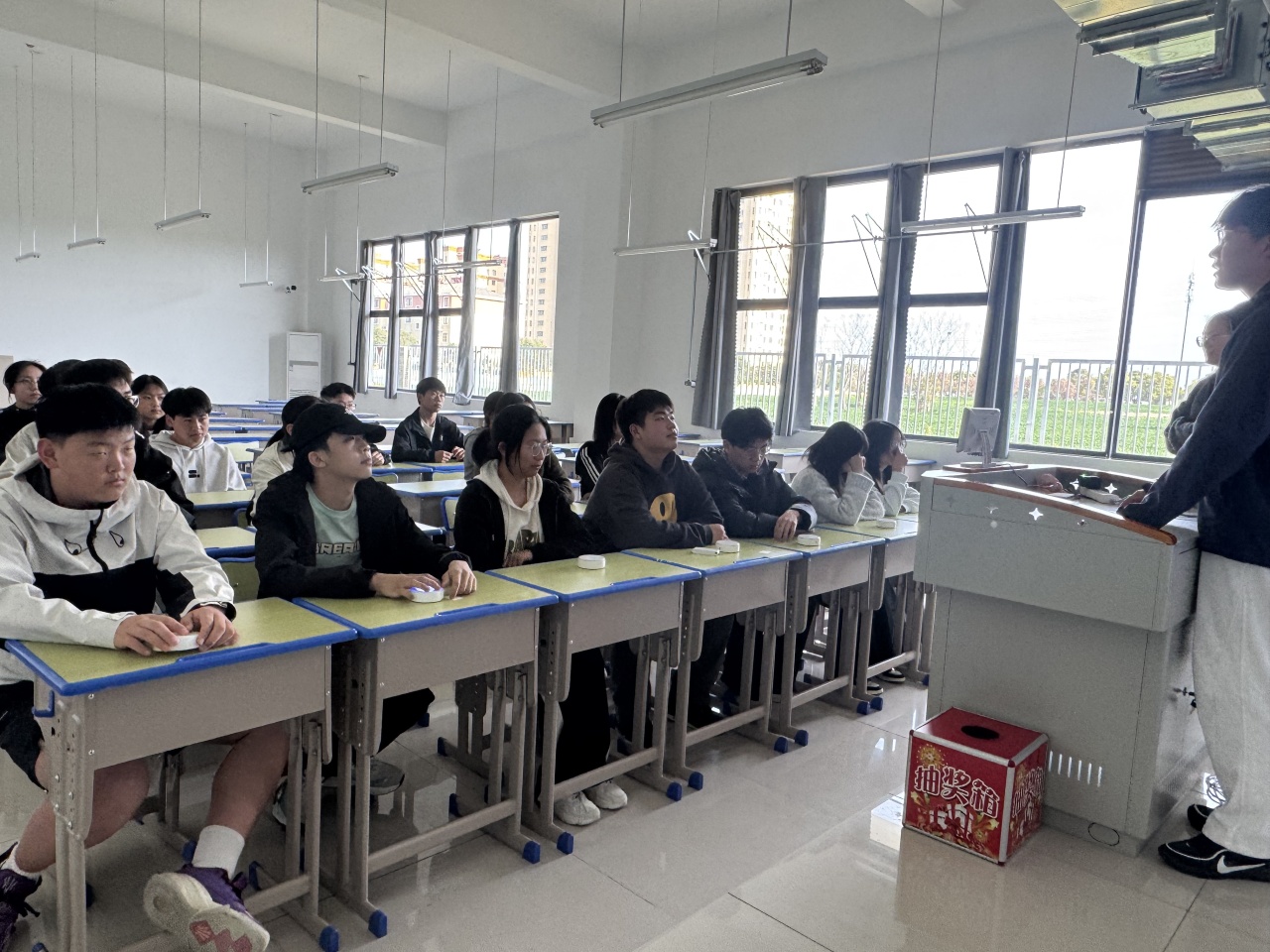 “最强大脑 团课争锋”知识竞赛圆满落幕(图5)